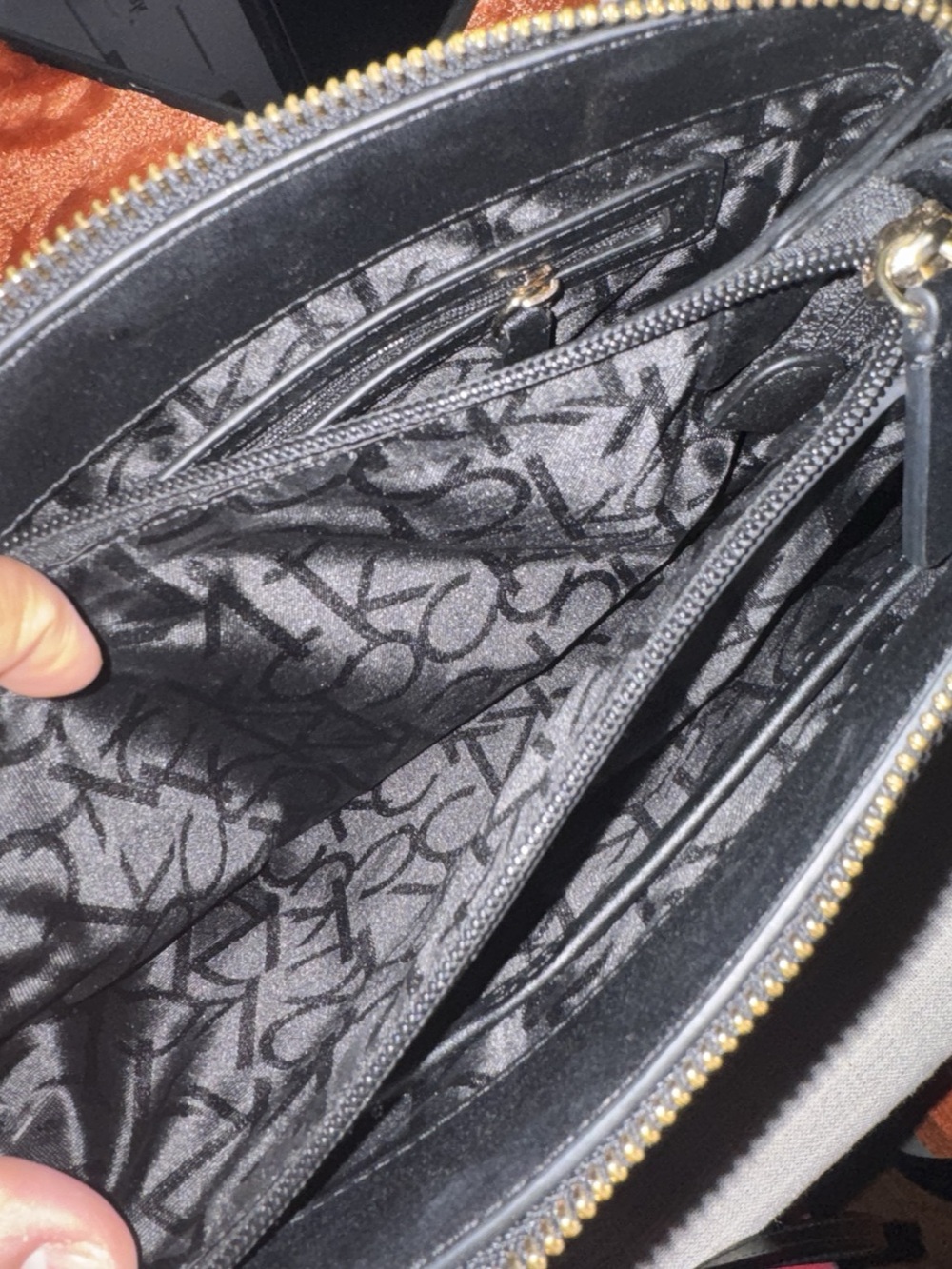Calvin Klein Black Shoulder Bag Gold-Tone Chain - Picture 5 of 5